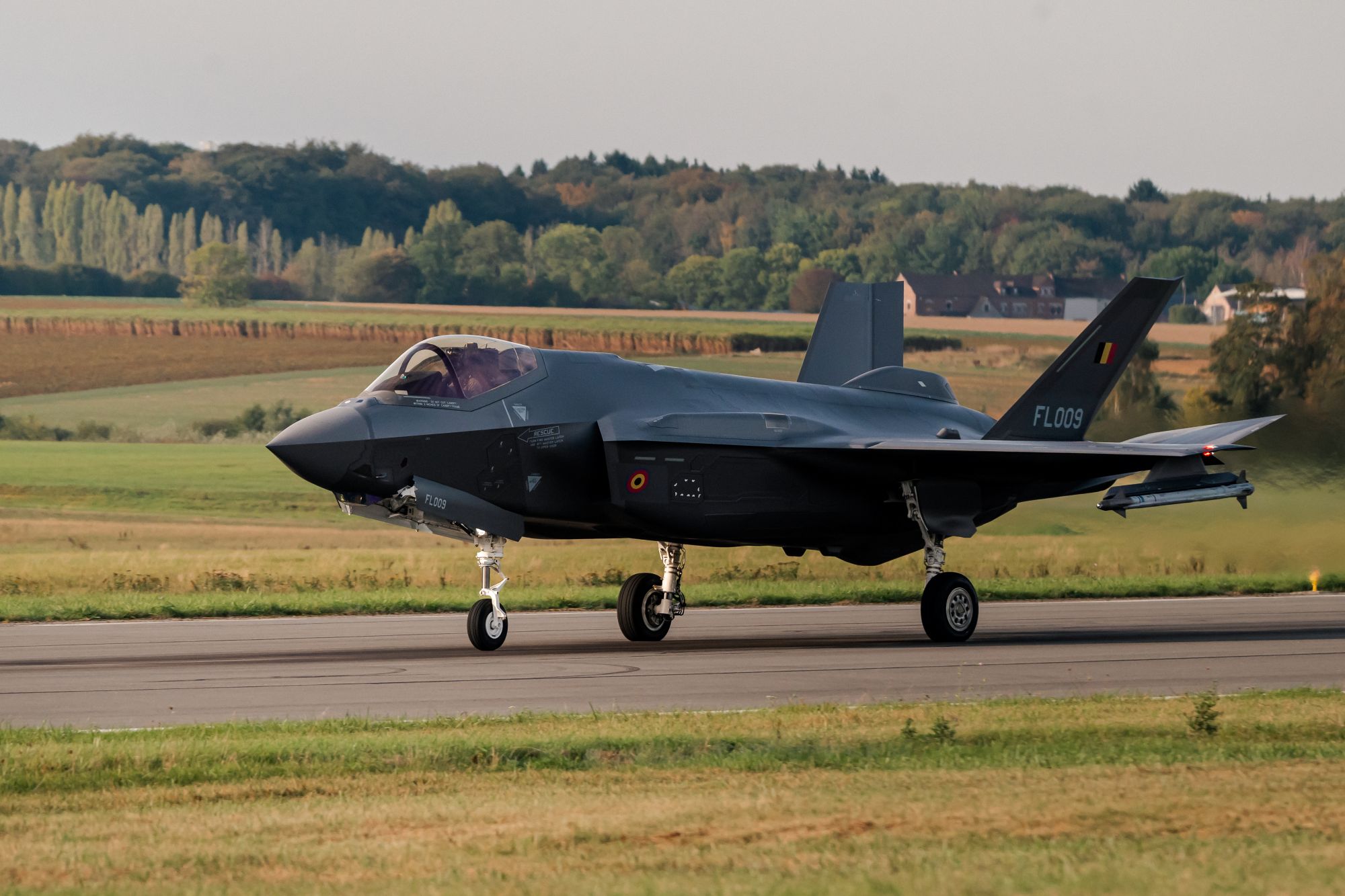 F 35 Cover