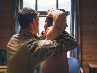 3 2 9 200825 Yellow Condor Kine Clntmstr Cover