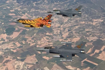 F 16AM