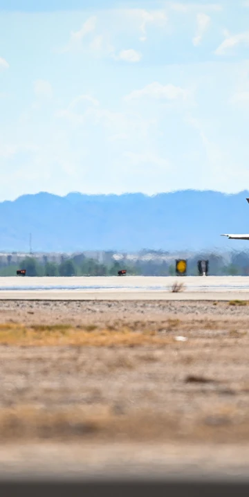 HEADER F 35