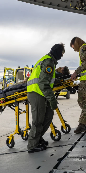 COVER 20260123 Flight Surgeon Kristof Moens XTF16308