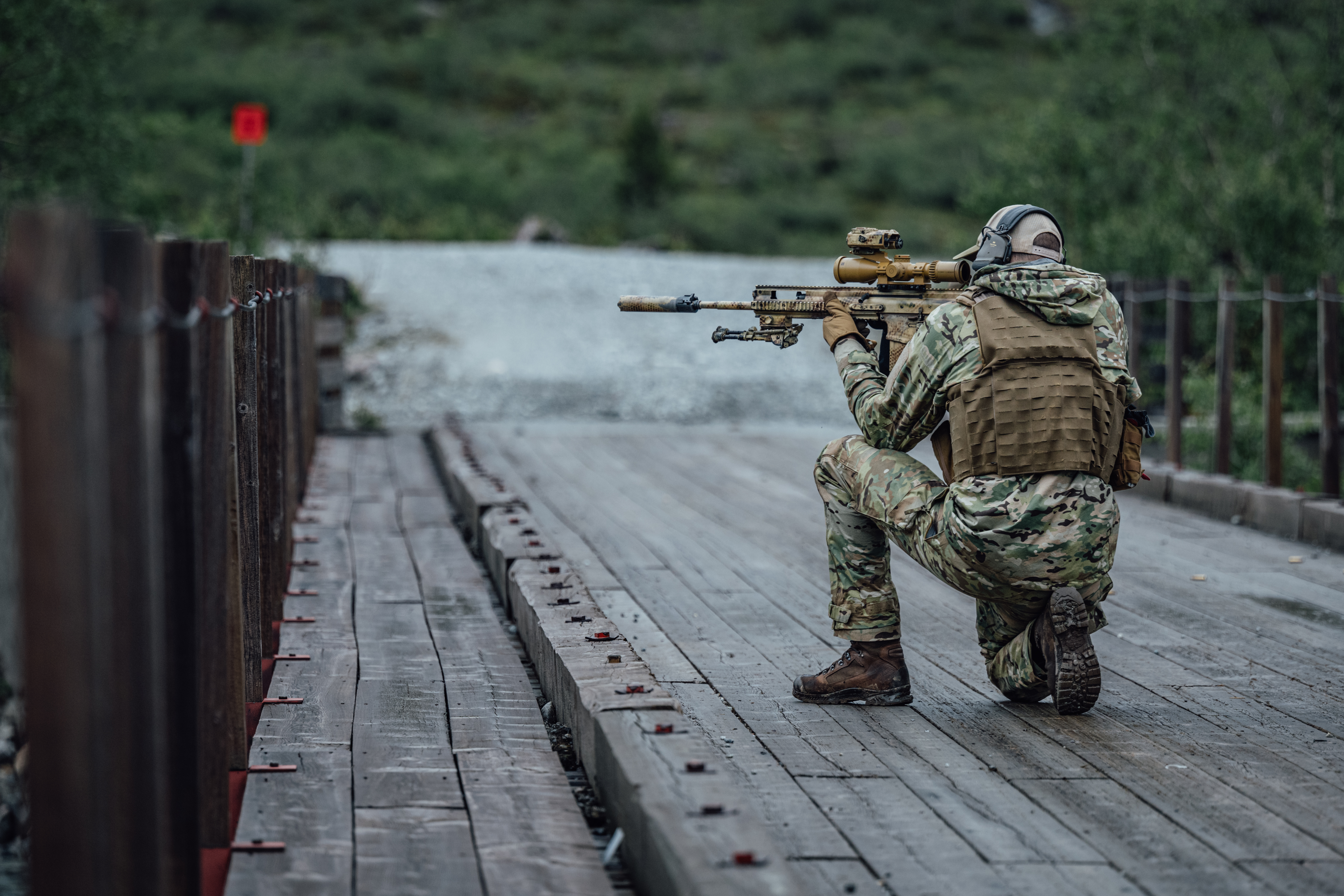 Yellow Condor 25 Clntmstr 23